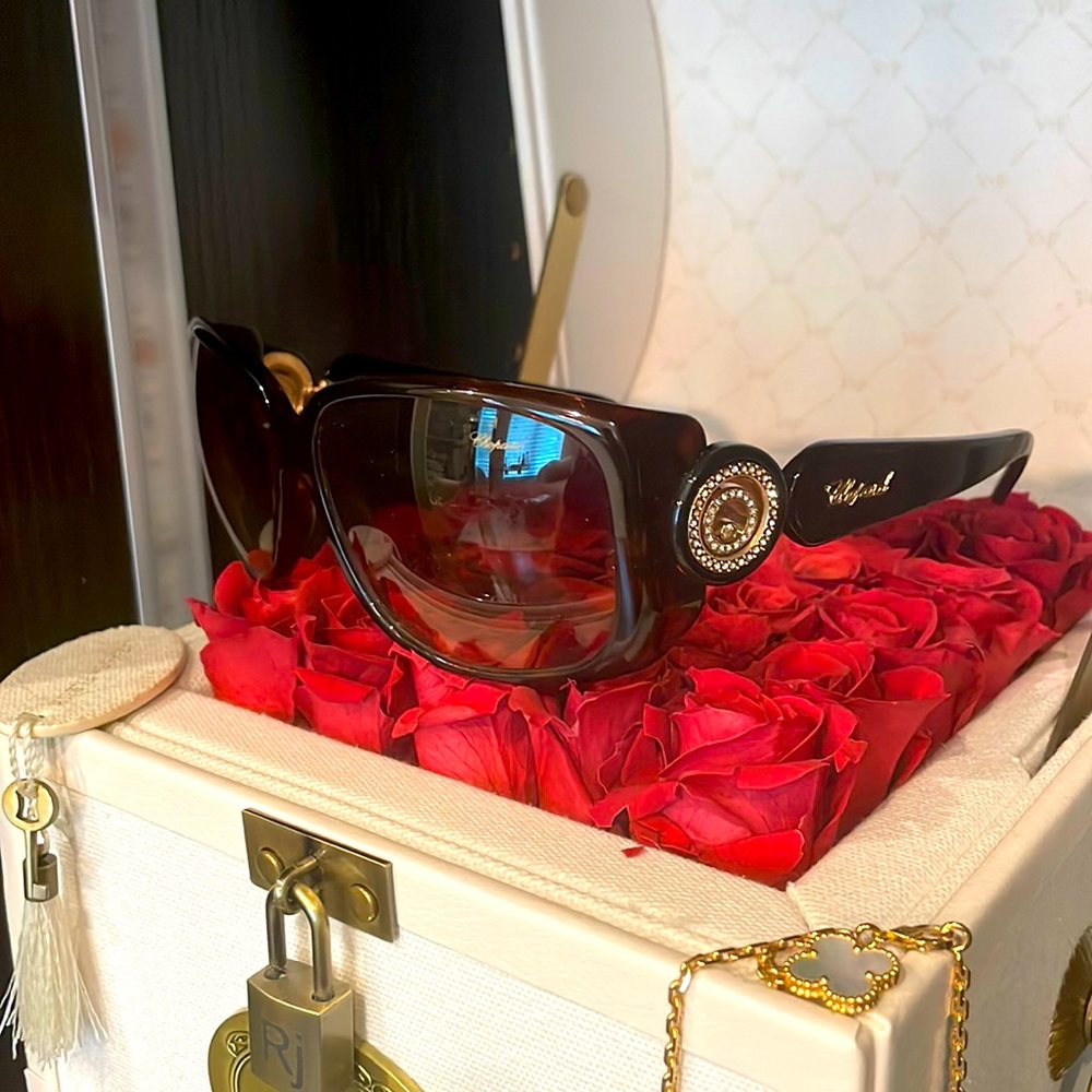 Chopard Oversized Brown Sunglasses Eye Couture 🕶️